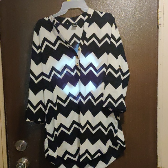 Long sleeve nice top - Picture 1 of 1